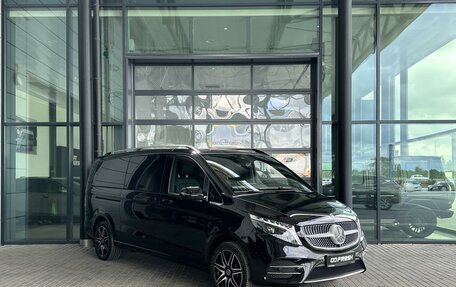 Mercedes-Benz V-Класс, 2023 год, 15 200 000 рублей, 1 фотография