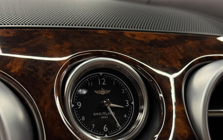 Bentley Continental GT II рестайлинг, 2016 год, 10 000 000 рублей, 25 фотография