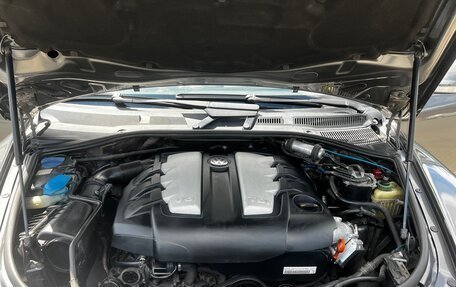 Volkswagen Touareg III, 2010 год, 1 450 000 рублей, 31 фотография