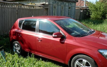 KIA cee'd I рестайлинг, 2010 год, 680 000 рублей, 2 фотография