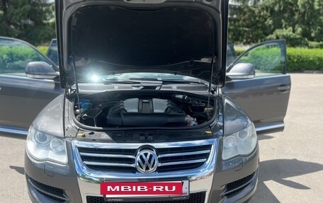 Volkswagen Touareg III, 2010 год, 1 450 000 рублей, 32 фотография