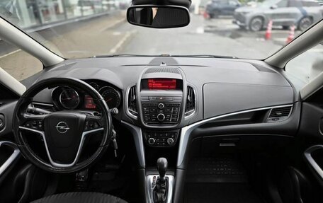 Opel Zafira C рестайлинг, 2013 год, 800 000 рублей, 10 фотография