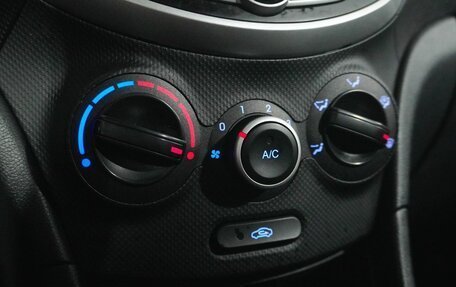 Hyundai Solaris II рестайлинг, 2013 год, 789 000 рублей, 13 фотография
