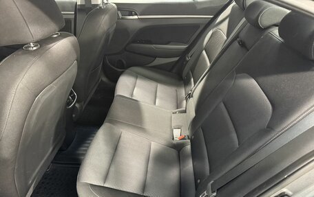 Hyundai Elantra VI рестайлинг, 2017 год, 1 299 800 рублей, 6 фотография