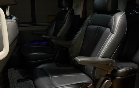 Hyundai Staria, 2021 год, 3 500 000 рублей, 8 фотография