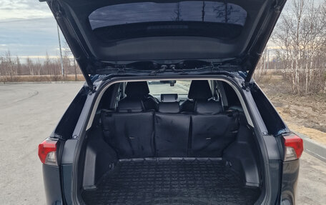 Toyota RAV4, 2020 год, 3 800 000 рублей, 6 фотография