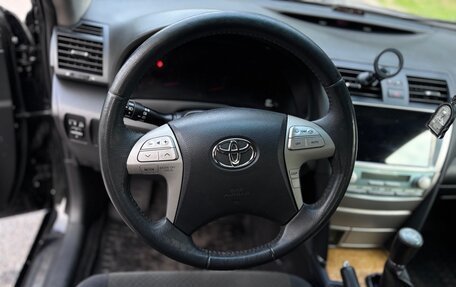 Toyota Camry, 2006 год, 880 000 рублей, 2 фотография