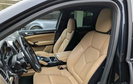 Porsche Cayenne III, 2015 год, 3 849 000 рублей, 10 фотография