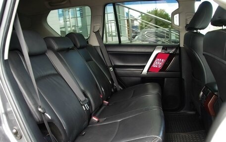 Toyota Land Cruiser Prado 150 рестайлинг 2, 2014 год, 3 299 000 рублей, 9 фотография