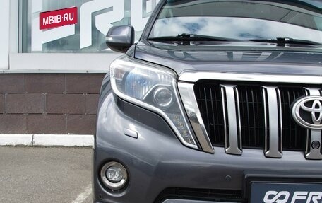 Toyota Land Cruiser Prado 150 рестайлинг 2, 2014 год, 3 299 000 рублей, 28 фотография
