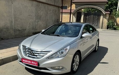 Hyundai Sonata VI, 2011 год, 920 000 рублей, 1 фотография