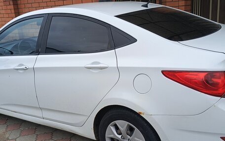 Hyundai Solaris II рестайлинг, 2012 год, 550 000 рублей, 3 фотография