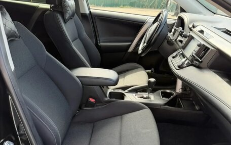 Toyota RAV4, 2019 год, 2 250 000 рублей, 11 фотография