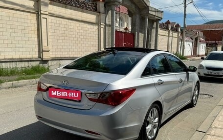 Hyundai Sonata VI, 2011 год, 920 000 рублей, 7 фотография