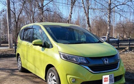 Honda Freed II, 2019 год, 1 870 000 рублей, 2 фотография