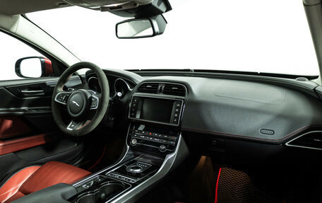 Jaguar XE I рестайлинг, 2016 год, 1 899 700 рублей, 10 фотография