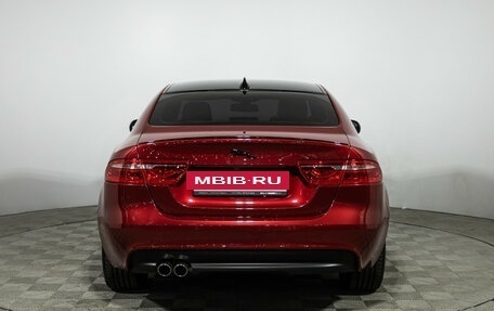 Jaguar XE I рестайлинг, 2016 год, 1 899 700 рублей, 7 фотография