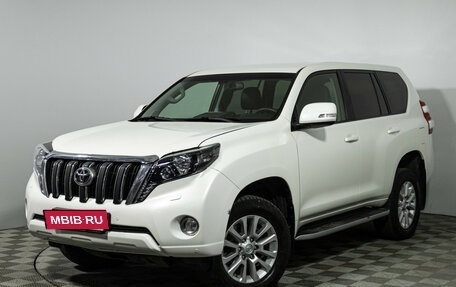 Toyota Land Cruiser Prado 150 рестайлинг 2, 2015 год, 2 999 585 рублей, 2 фотография