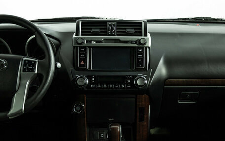 Toyota Land Cruiser Prado 150 рестайлинг 2, 2015 год, 2 999 585 рублей, 15 фотография