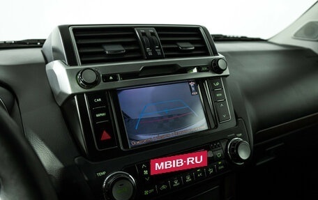 Toyota Land Cruiser Prado 150 рестайлинг 2, 2015 год, 2 999 585 рублей, 16 фотография