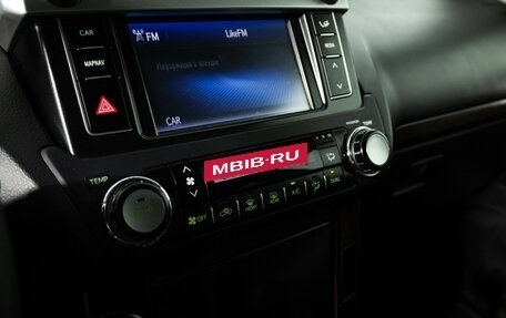 Toyota Land Cruiser Prado 150 рестайлинг 2, 2015 год, 2 999 585 рублей, 17 фотография