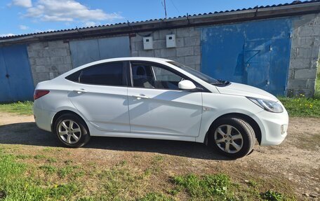 Hyundai Solaris II рестайлинг, 2011 год, 740 000 рублей, 6 фотография