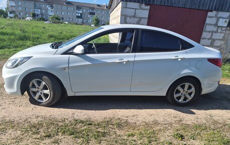 Hyundai Solaris II рестайлинг, 2011 год, 740 000 рублей, 4 фотография