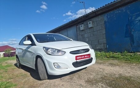 Hyundai Solaris II рестайлинг, 2011 год, 740 000 рублей, 2 фотография