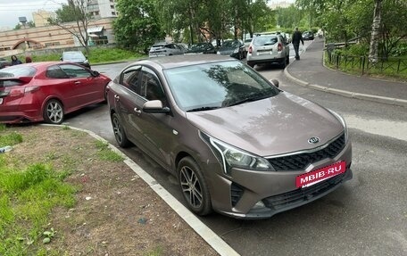KIA Rio IV, 2021 год, 950 000 рублей, 2 фотография