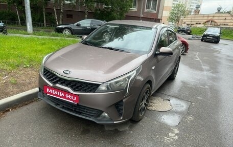 KIA Rio IV, 2021 год, 950 000 рублей, 3 фотография