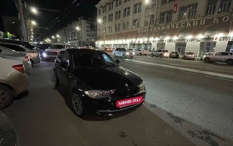 BMW 1 серия, 2010 год, 600 000 рублей, 2 фотография