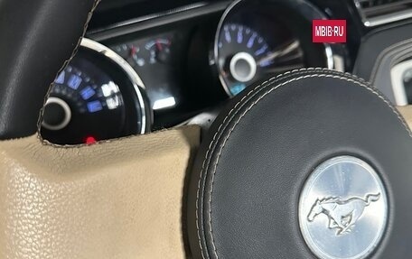 Ford Mustang VI рестайлинг, 2013 год, 9 000 000 рублей, 6 фотография