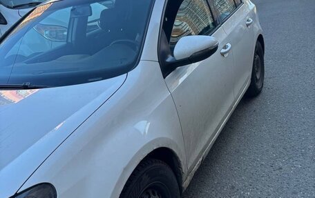 Volkswagen Golf VI, 2011 год, 550 000 рублей, 2 фотография