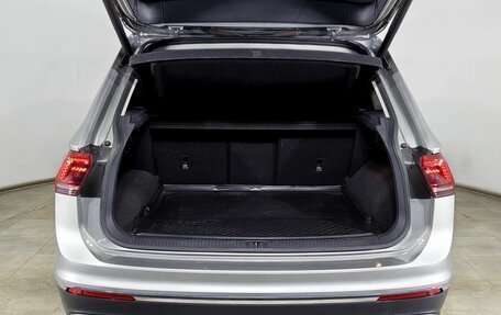Volkswagen Tiguan II, 2018 год, 2 730 000 рублей, 9 фотография