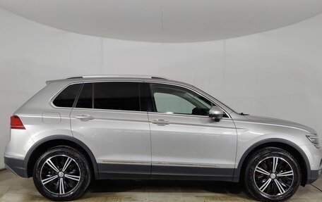 Volkswagen Tiguan II, 2018 год, 2 730 000 рублей, 8 фотография