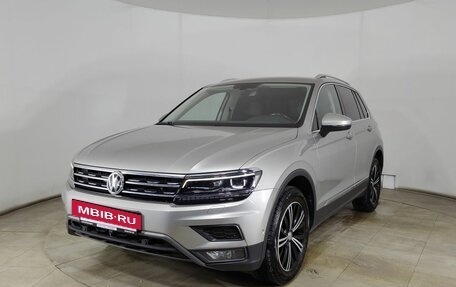 Volkswagen Tiguan II, 2018 год, 2 730 000 рублей, 3 фотография