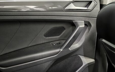 Volkswagen Tiguan II, 2018 год, 2 730 000 рублей, 18 фотография