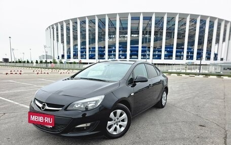 Opel Astra J, 2014 год, 670 000 рублей, 2 фотография