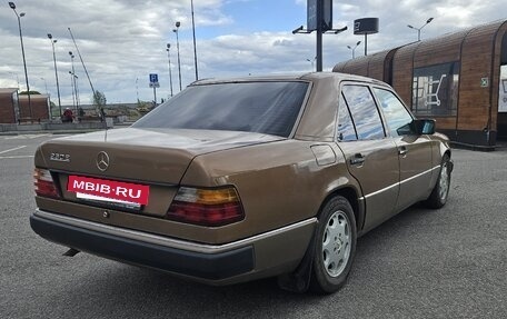 Mercedes-Benz W124, 1990 год, 395 000 рублей, 4 фотография