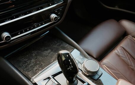 BMW 5 серия, 2018 год, 3 500 000 рублей, 15 фотография
