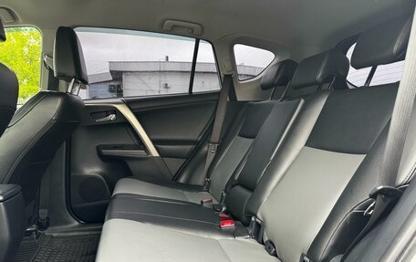Toyota RAV4, 2014 год, 1 996 000 рублей, 7 фотография