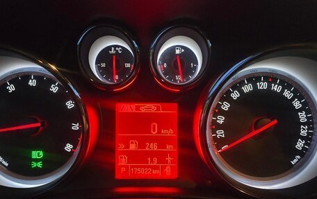 Opel Astra J, 2013 год, 950 000 рублей, 15 фотография