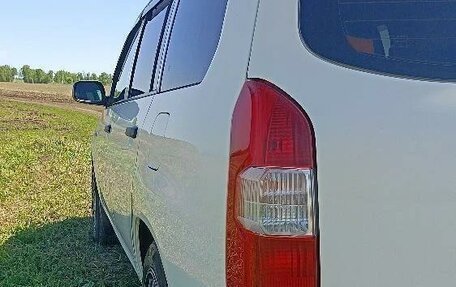 Toyota Probox I, 2018 год, 1 200 000 рублей, 17 фотография
