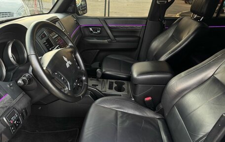 Mitsubishi Pajero IV, 2011 год, 2 780 000 рублей, 8 фотография