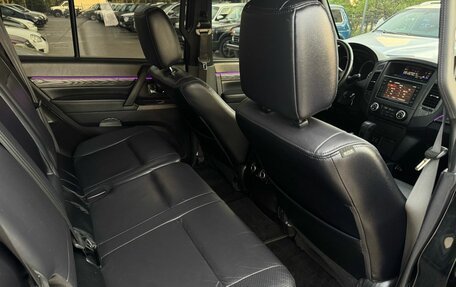 Mitsubishi Pajero IV, 2011 год, 2 780 000 рублей, 19 фотография