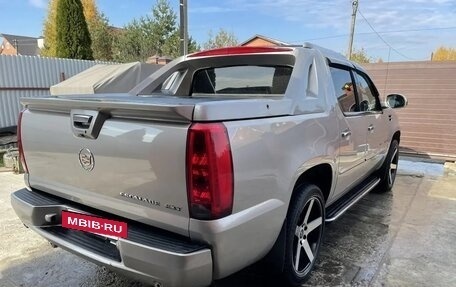 Cadillac Escalade III, 2006 год, 2 700 000 рублей, 3 фотография