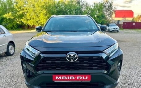Toyota RAV4, 2021 год, 4 239 000 рублей, 2 фотография