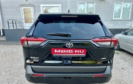 Toyota RAV4, 2021 год, 4 239 000 рублей, 3 фотография