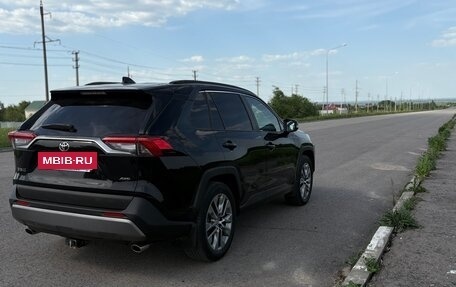 Toyota RAV4, 2021 год, 4 100 000 рублей, 5 фотография