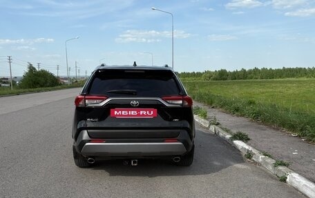 Toyota RAV4, 2021 год, 4 100 000 рублей, 6 фотография